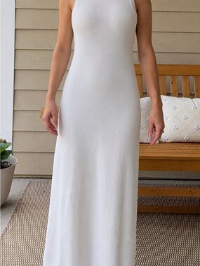 Classic White Sleeveless Maxi Dress